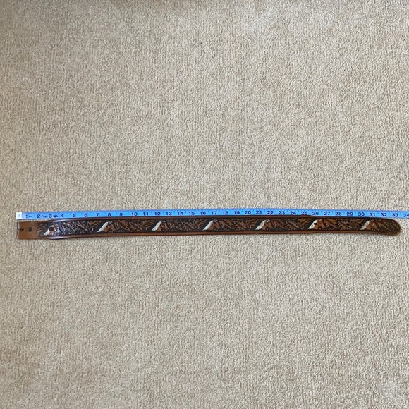 30" Leather Belt - Picture 2 of 6